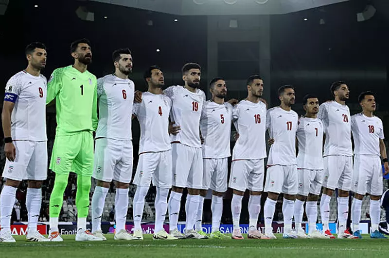 إيران